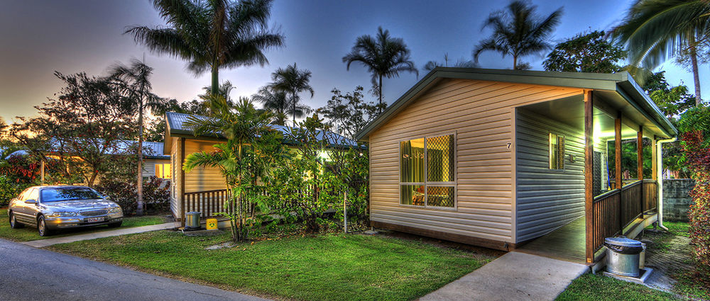 Queens Beach Tourist Village Bowen Exterior photo