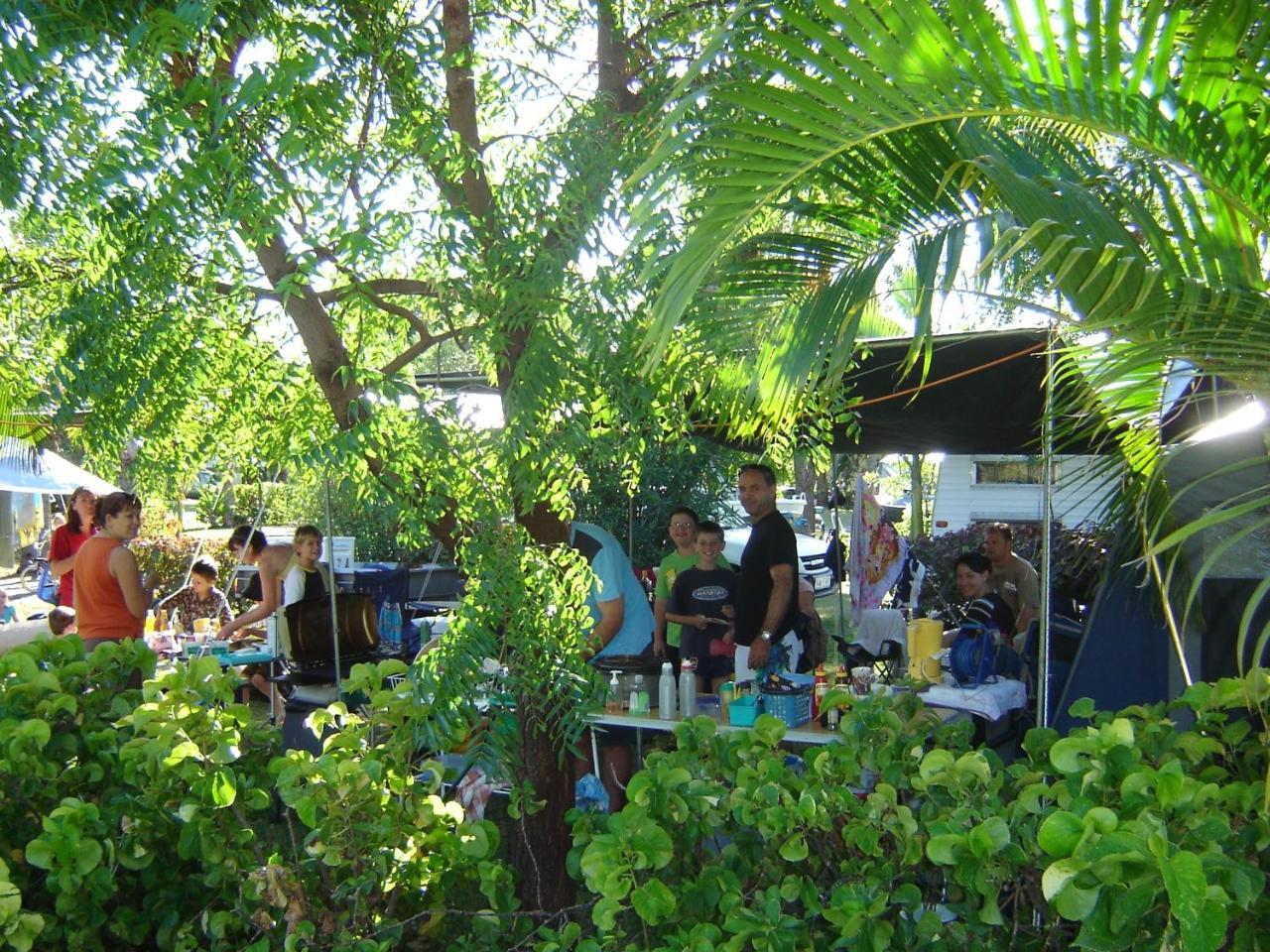 Queens Beach Tourist Village Bowen Exterior photo